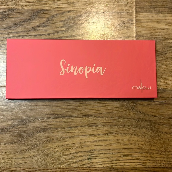 MELLOW COSMETICS - Sinopia Eyeshadow Palette - Picture 5 of 6